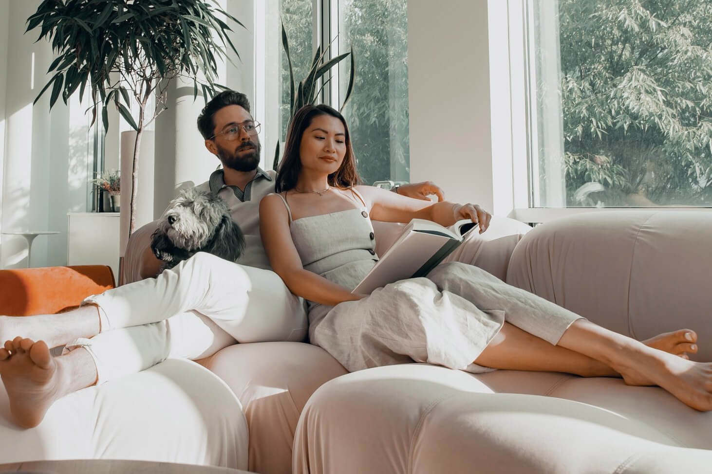 Couple confortable au chaud